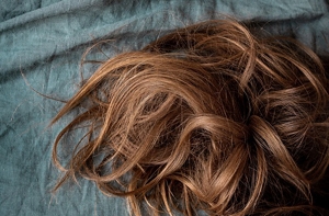 Dry, distressed brunette hair